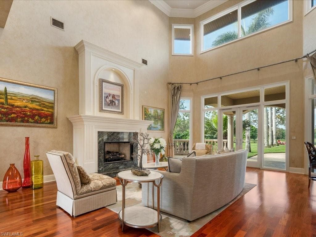 741 Hickory Rd, Naples, FL 34108-5