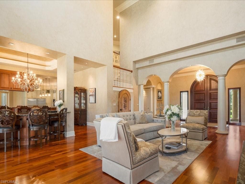 741 Hickory Rd, Naples, FL 34108-7