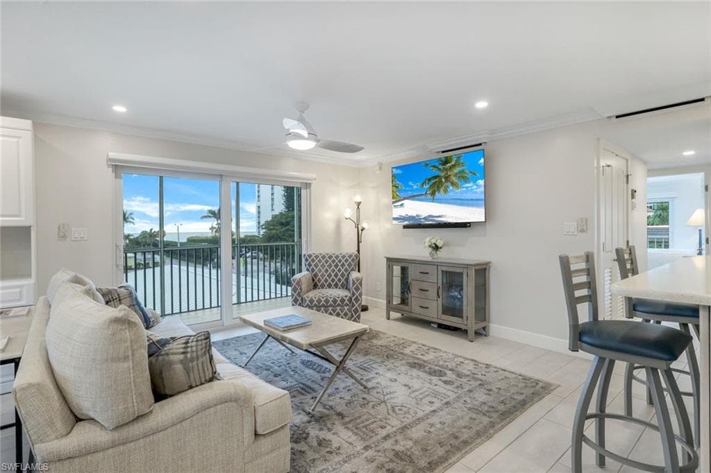 3450 Gulf Shore Blvd N 306, Naples, FL 34103-9