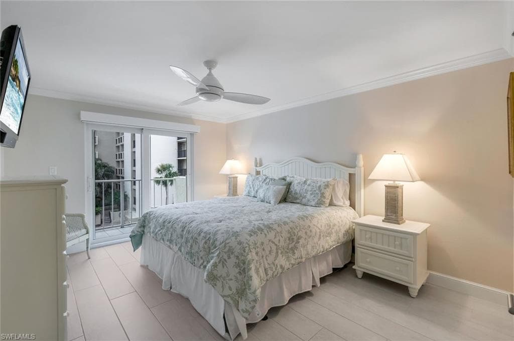 3450 Gulf Shore Blvd N 306, Naples, FL 34103-21