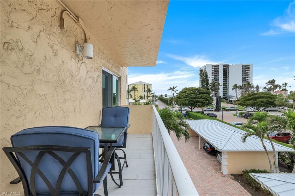 3450 Gulf Shore Blvd N 306, Naples, FL 34103-23