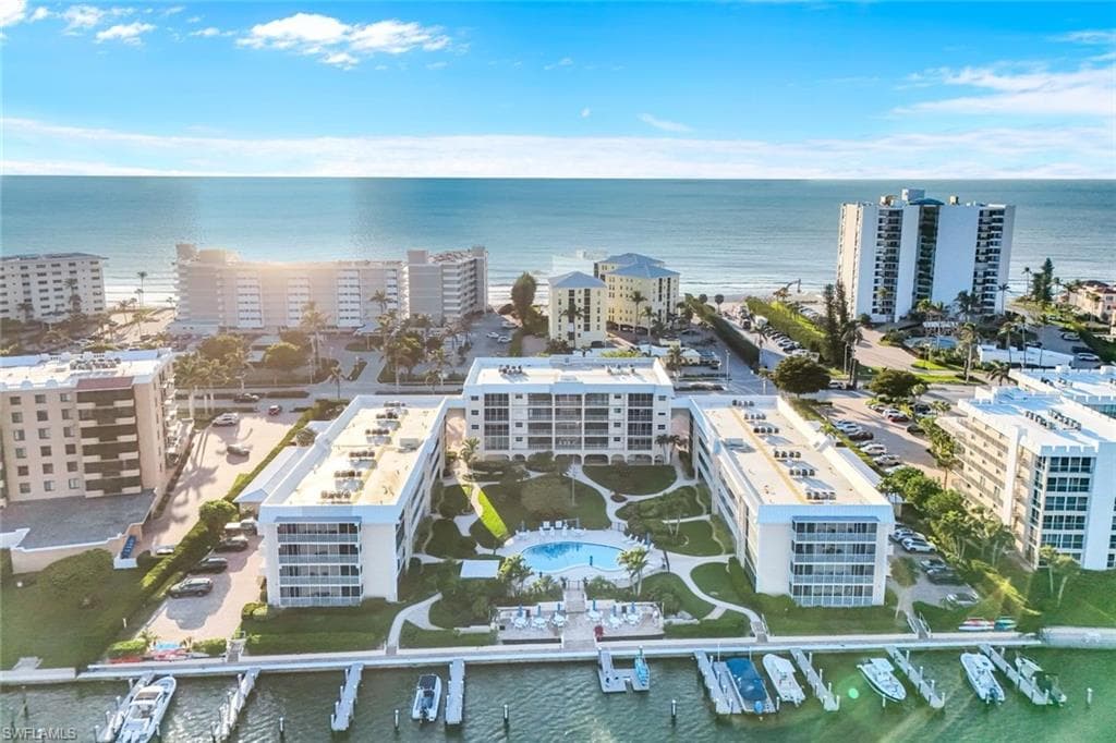 3450 Gulf Shore Blvd N 306, Naples, FL 34103-33