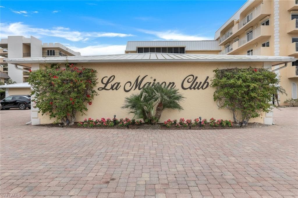 3450 Gulf Shore Blvd N 306, Naples, FL 34103-4