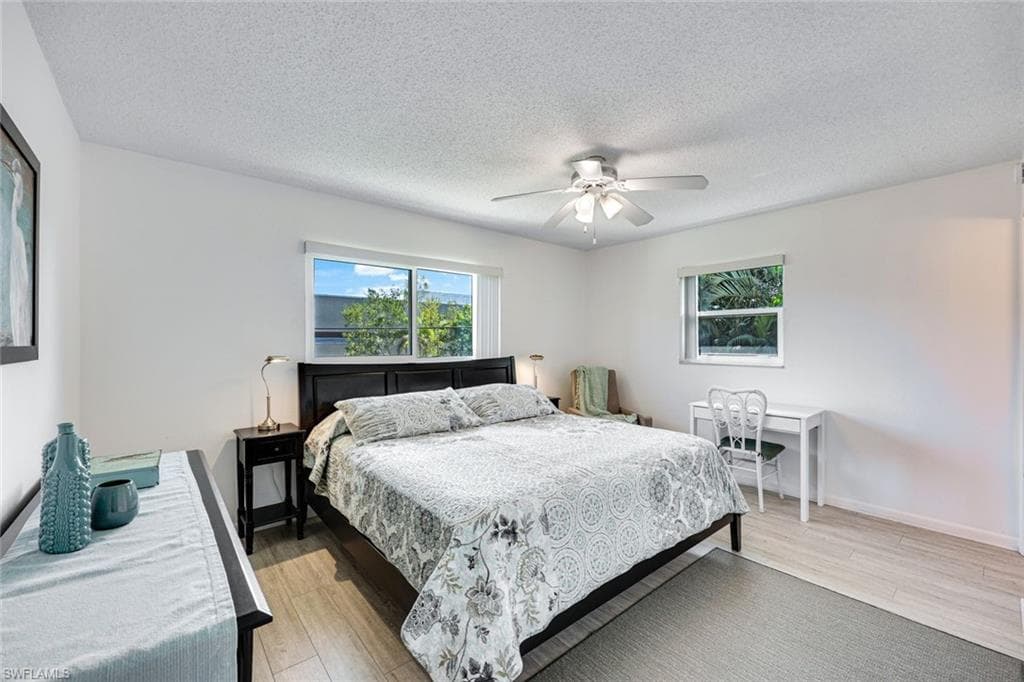 2000 Alamanda Dr 206, Naples, FL 34102-15