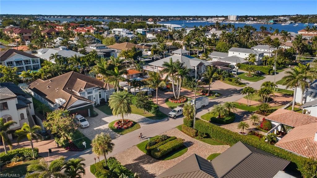 1525 Osprey Ave, Naples, FL 34102-4