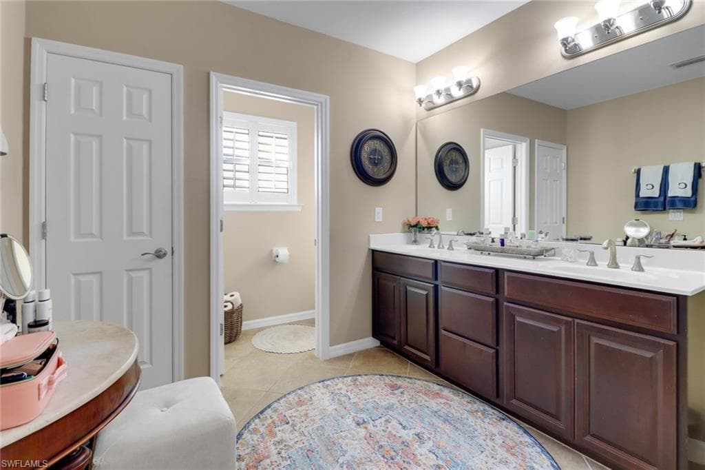 15357 Summit Place Cir 260, Naples, FL 34119-12