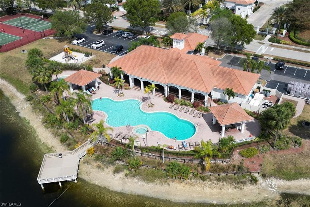 15357 Summit Place Cir 260, Naples, FL 34119-20