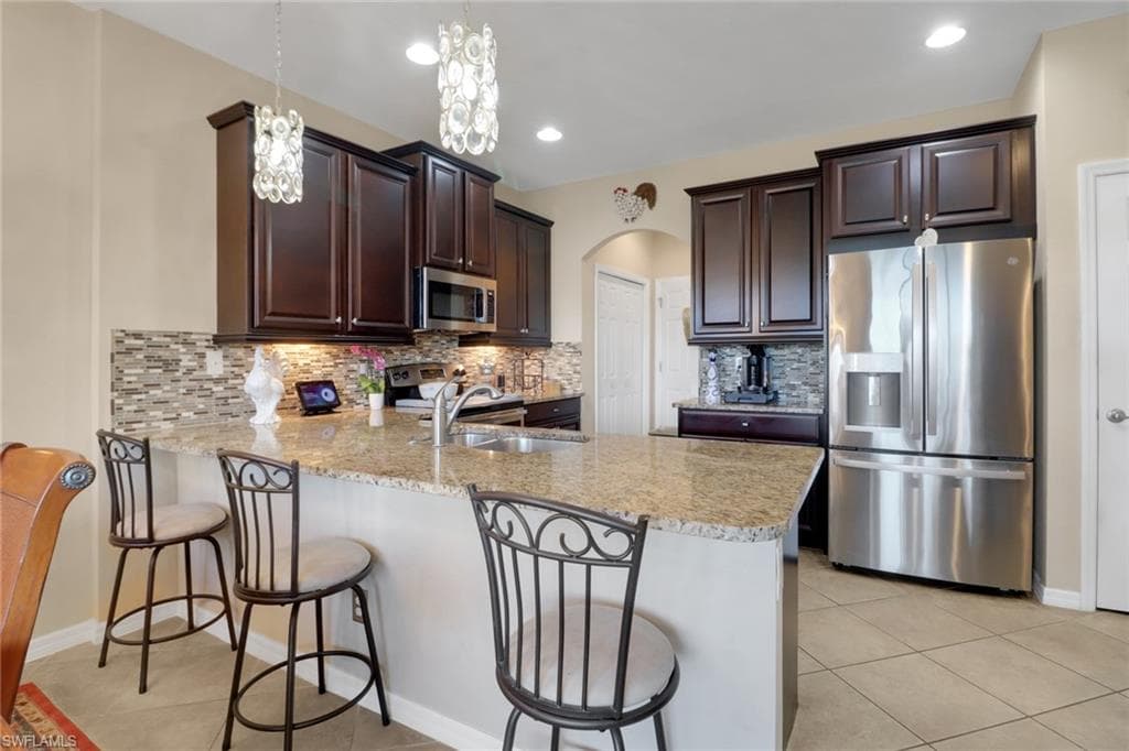 15357 Summit Place Cir 260, Naples, FL 34119-4