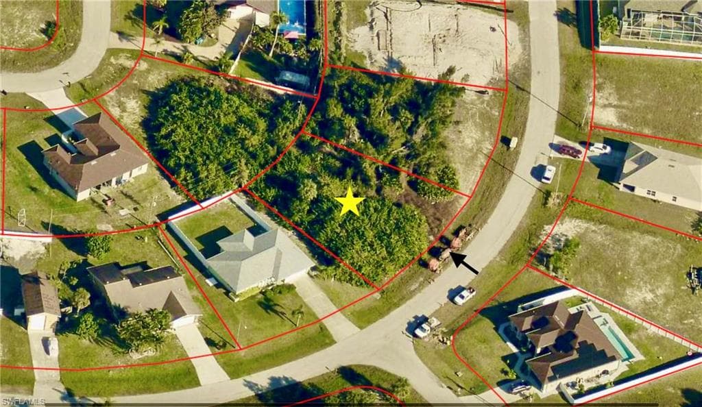 28 17th Pl, Cape Coral, FL 33991-3