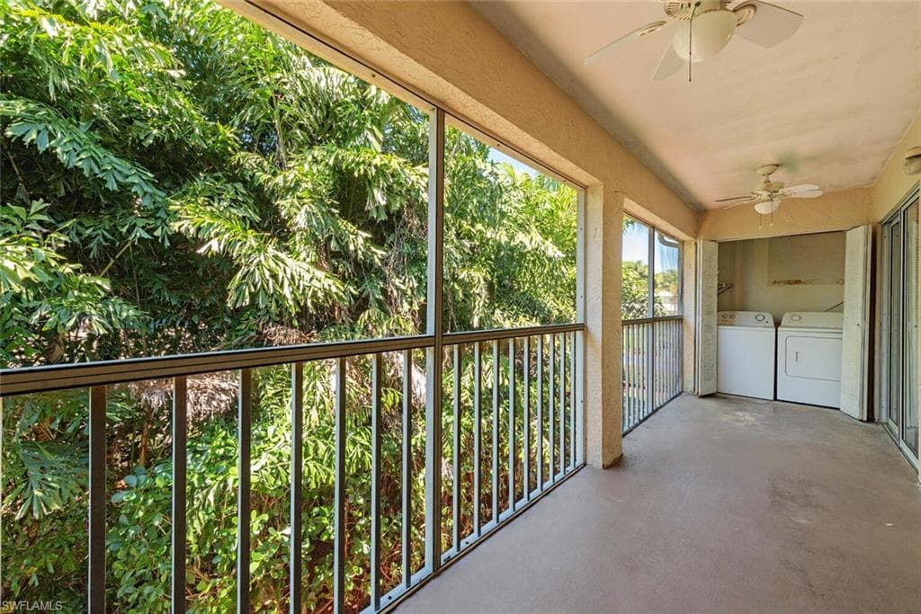 338 Bradstrom Cir 204a, Naples, FL 34113-12