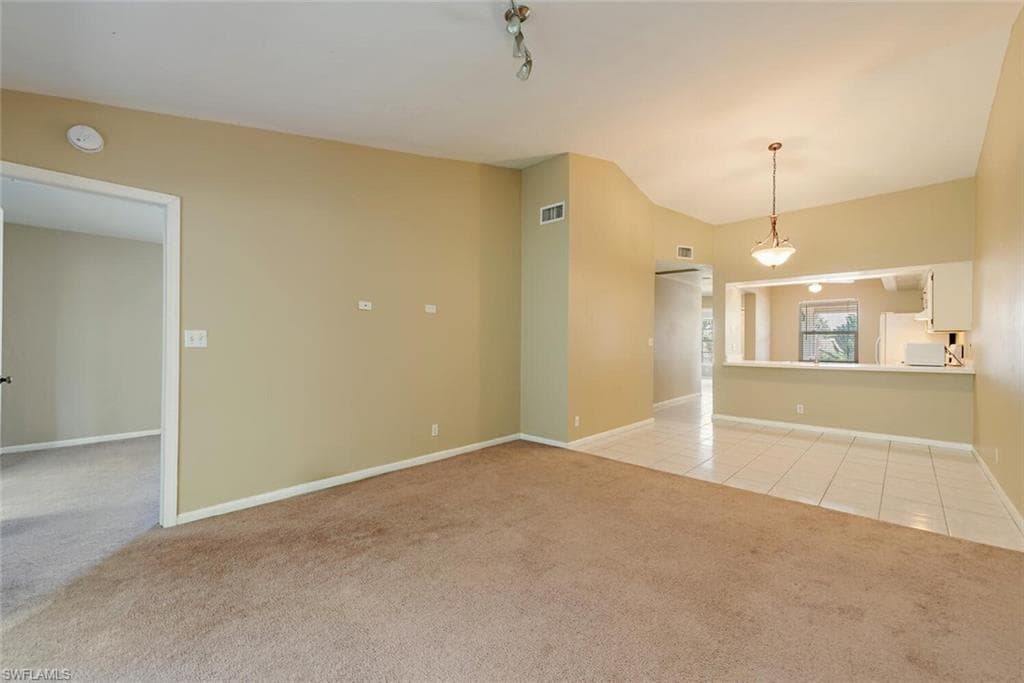 338 Bradstrom Cir 204a, Naples, FL 34113-4