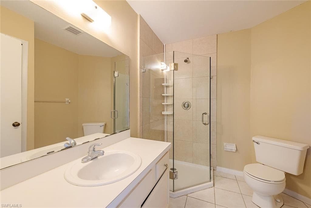 338 Bradstrom Cir 204a, Naples, FL 34113-7