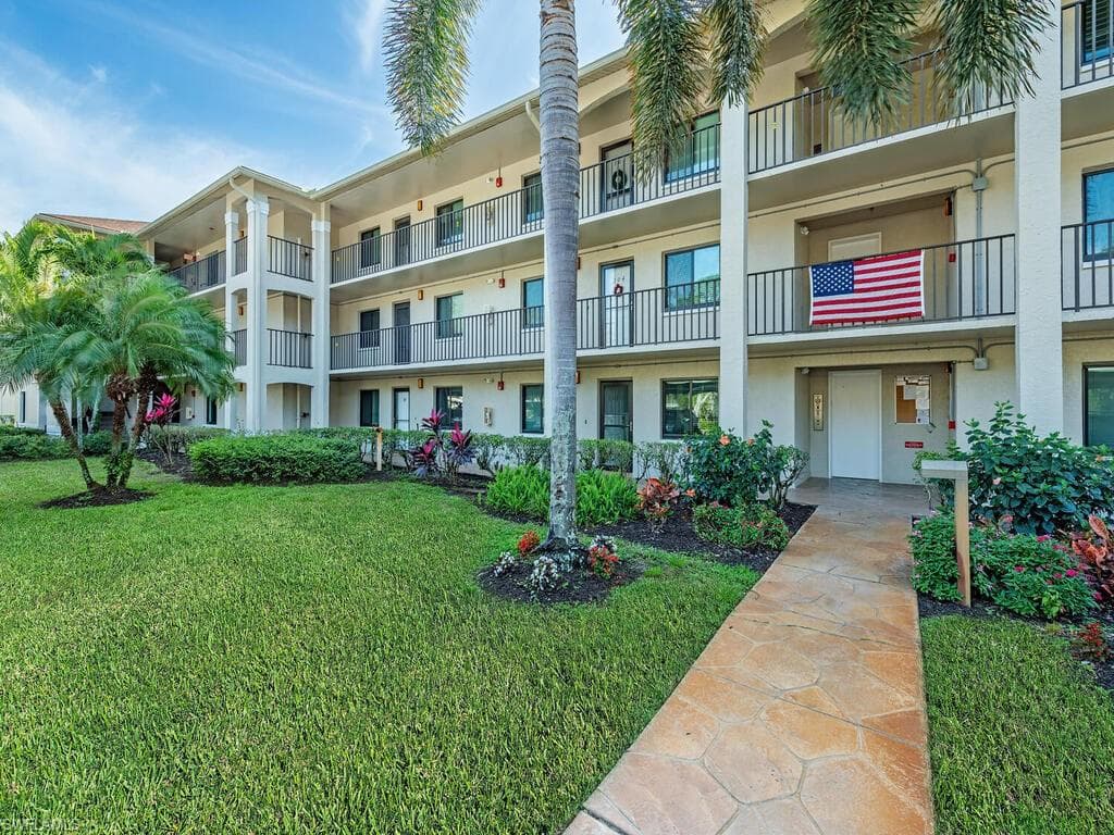5776 Deauville Cir C202, Naples, FL 34112-1