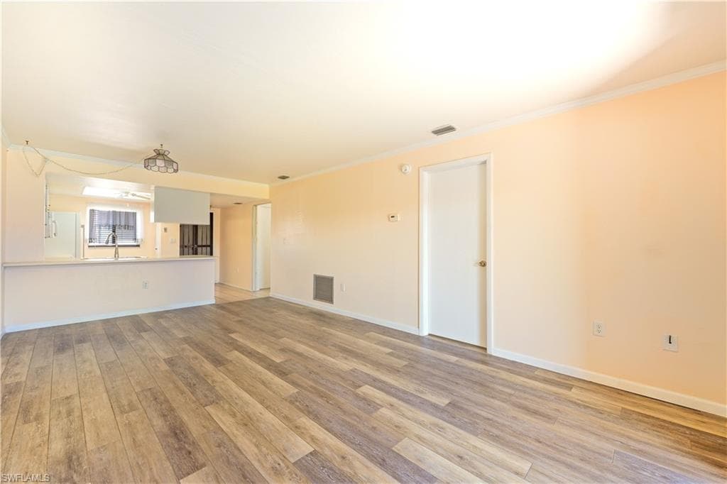 4790 Cleveland Ave 905, Fort Myers, FL 33907-8