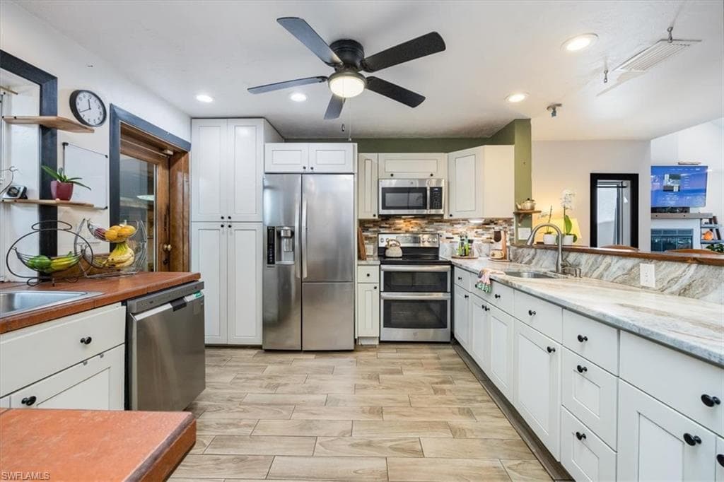 1100 13th St N, Naples, FL 34102-20