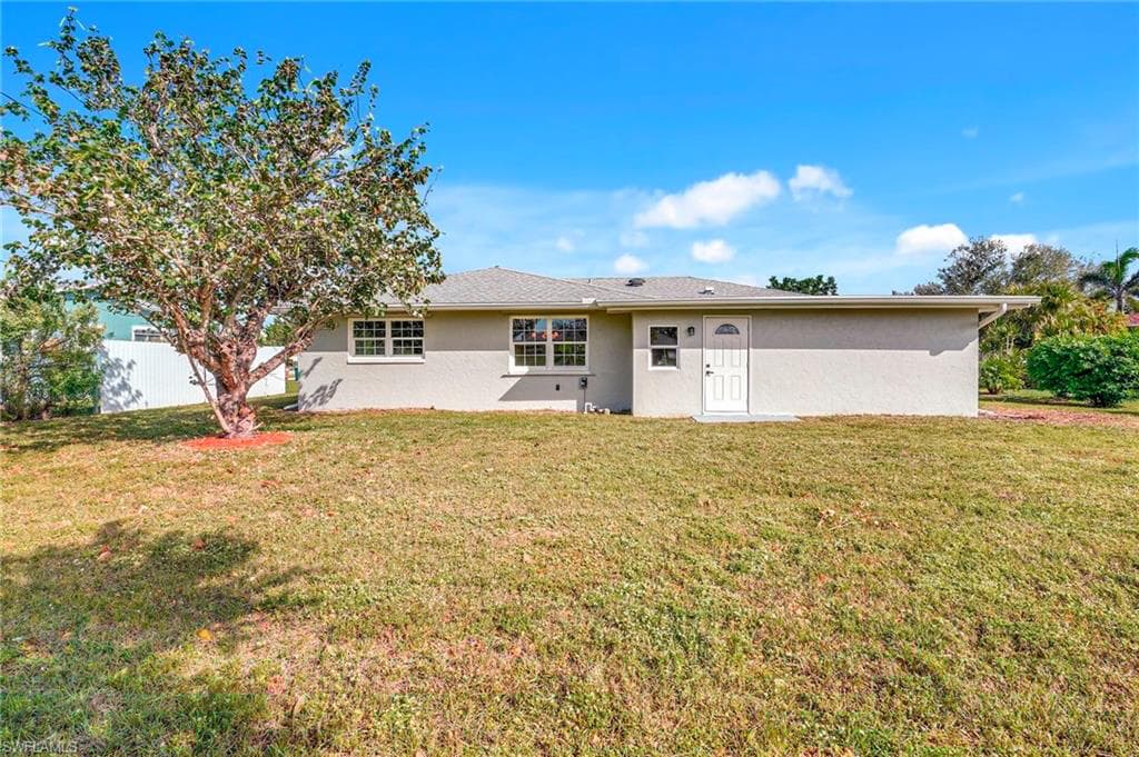 1418 26th St, Cape Coral, FL 33904-38