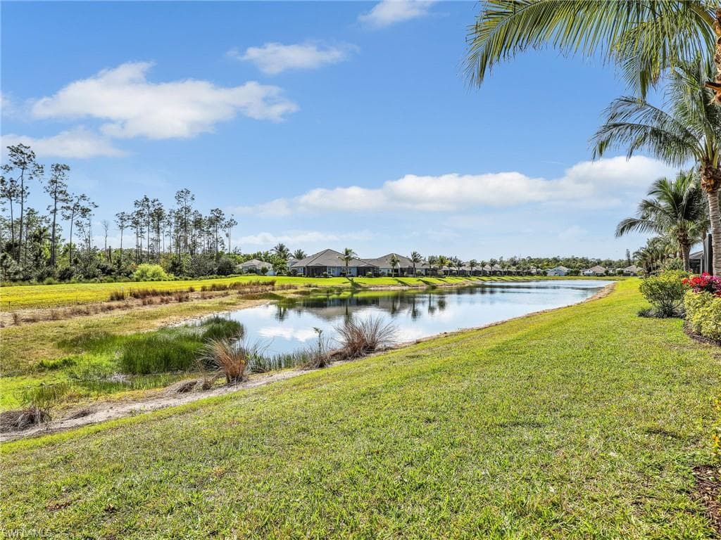 2231 Marquesa Cir, Naples, FL 34112-25