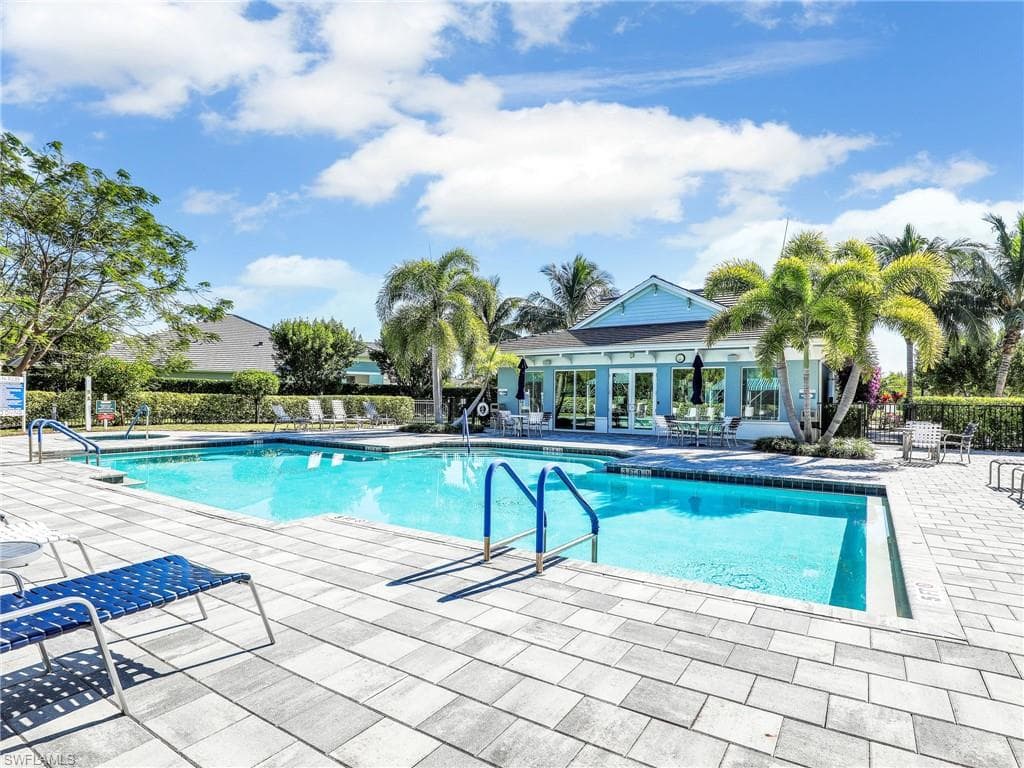 2231 Marquesa Cir, Naples, FL 34112-47