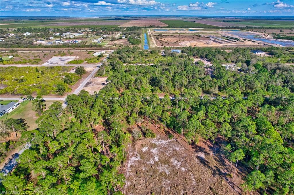 1221 Abbott Ave, Lehigh Acres, FL 33972-17
