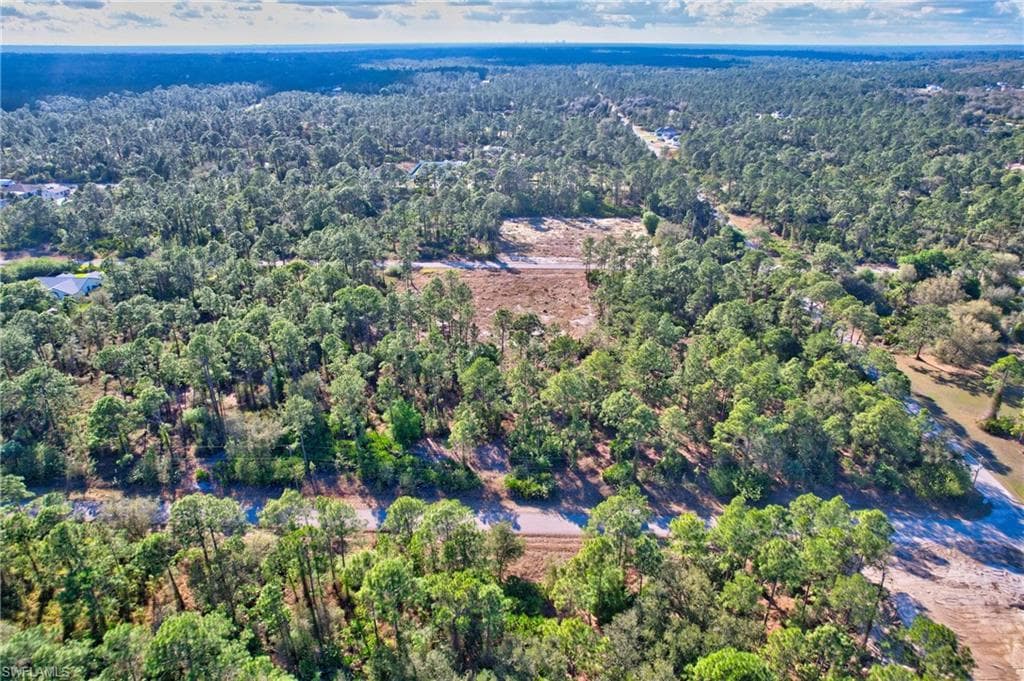 1221 Abbott Ave, Lehigh Acres, FL 33972-5