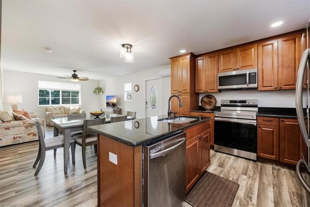 3561 Thomasson Dr, Naples, FL 34112-10