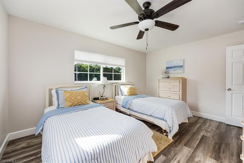 3561 Thomasson Dr, Naples, FL 34112-17