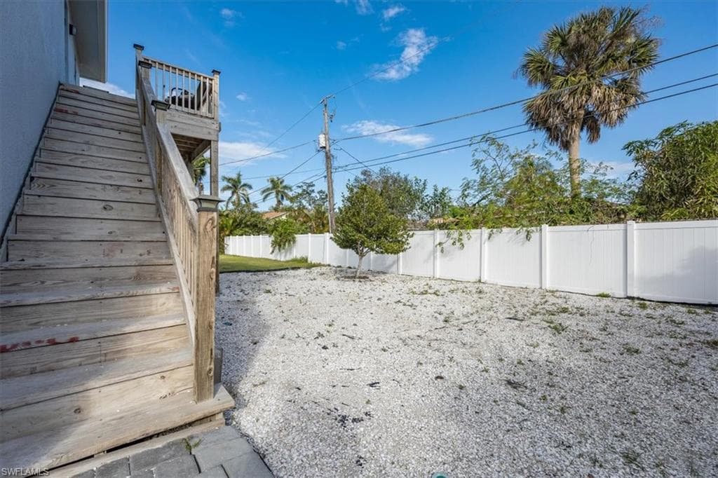 3561 Thomasson Dr, Naples, FL 34112-23