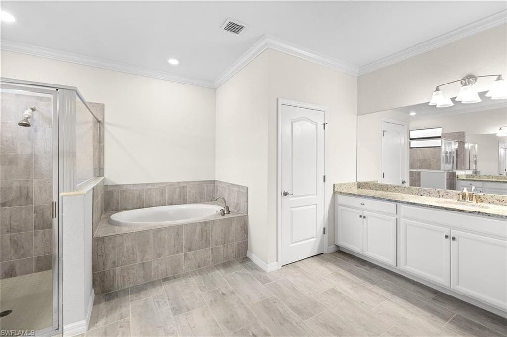 17577 Elkgrove Ln, Estero, FL 33928-18