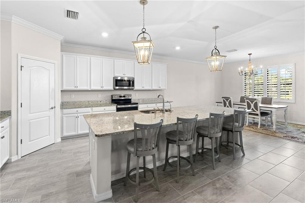 17577 Elkgrove Ln, Estero, FL 33928-23