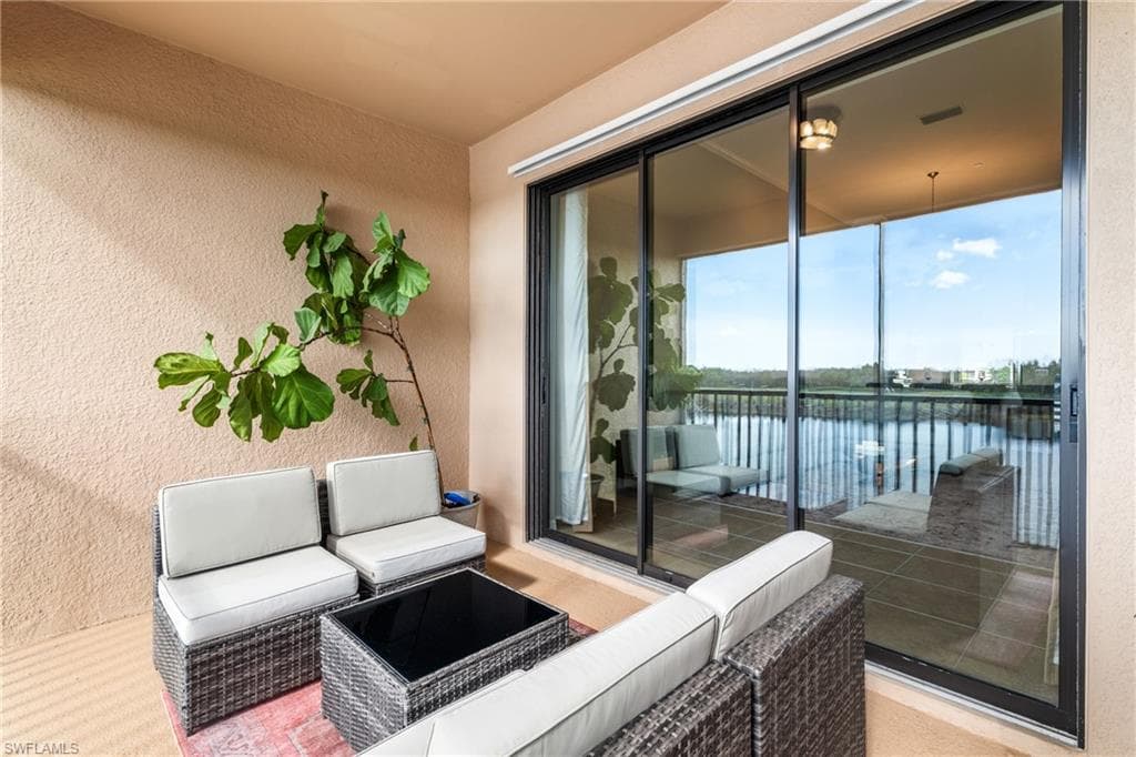 9365 Pocida Ct 203, Naples, FL 34119-29