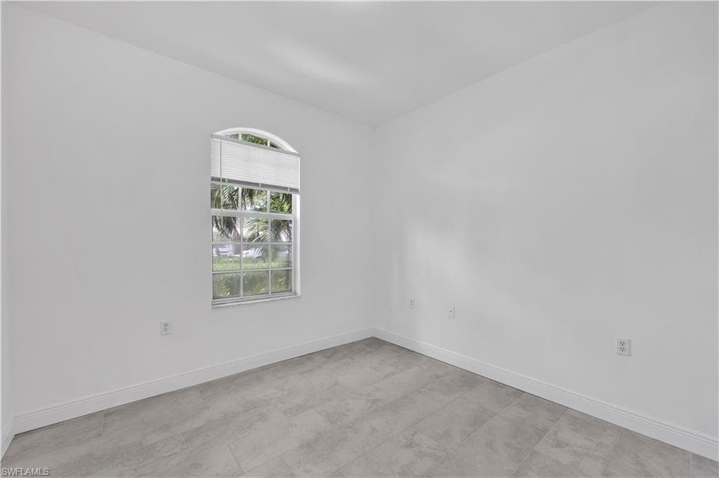 365 Stella Maris Dr N 2901, Naples, FL 34114-25