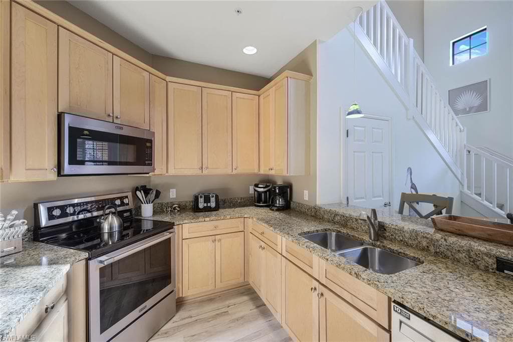 9111 Capistrano St S 8303, Naples, FL 34113-10