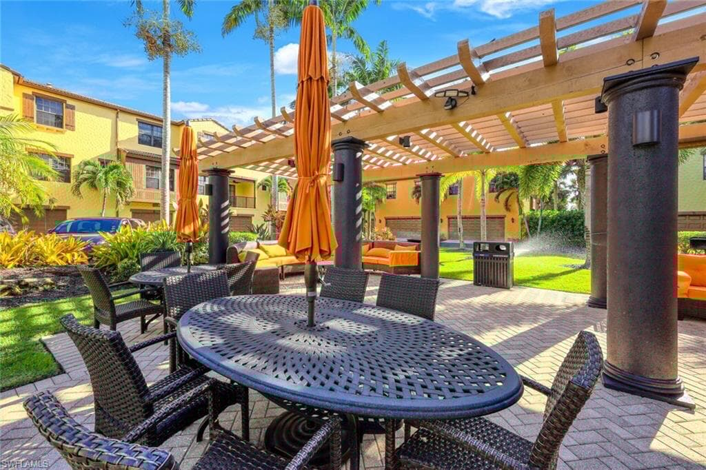 9111 Capistrano St S 8303, Naples, FL 34113-25