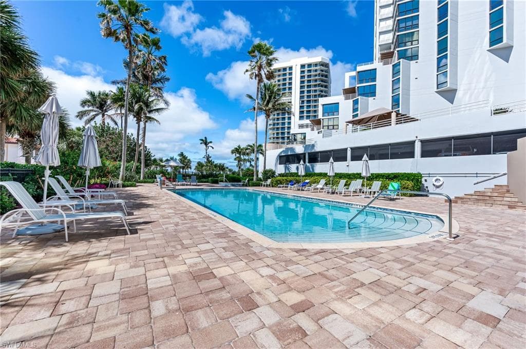 4751 Gulf Shore Blvd N 1502, Naples, FL 34103-28