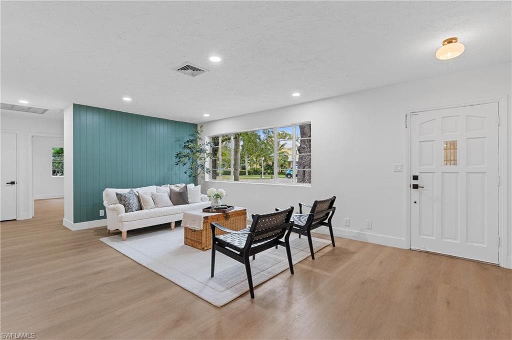 2535 Cortez Blvd, Fort Myers, FL 33901-6