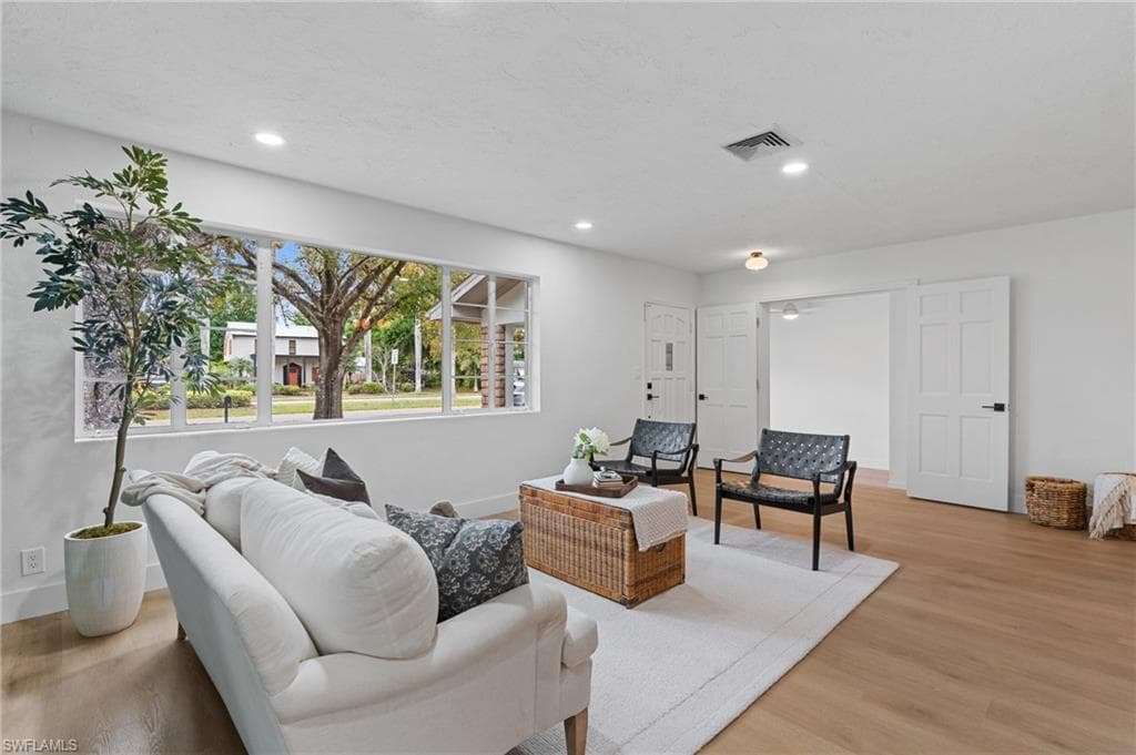 2535 Cortez Blvd, Fort Myers, FL 33901-7