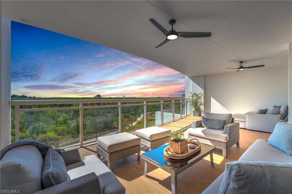 13915 Old Coast Rd 402, Naples, FL 34110-26