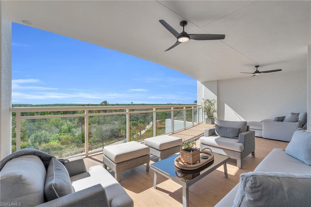 13915 Old Coast Rd 402, Naples, FL 34110-27