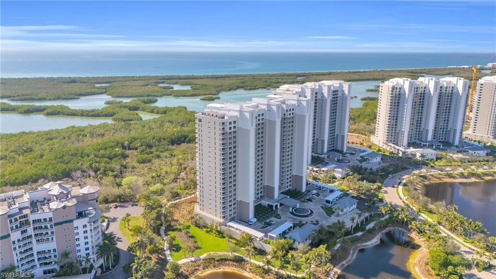 13915 Old Coast Rd 402, Naples, FL 34110-31