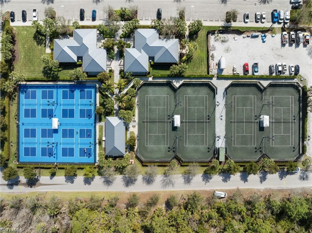 13915 Old Coast Rd 402, Naples, FL 34110-36