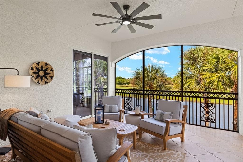 9074 Cascada Way 202, Naples, FL 34114-28