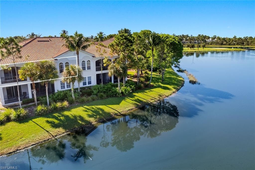 9074 Cascada Way 202, Naples, FL 34114-34