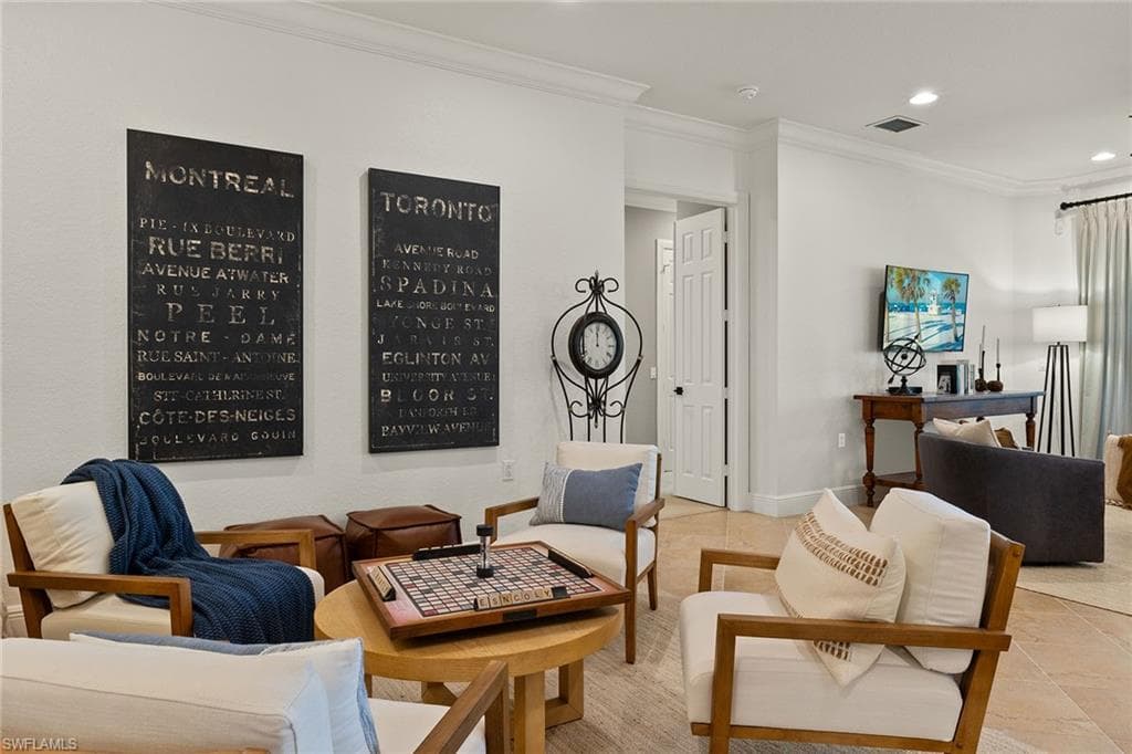 9074 Cascada Way 202, Naples, FL 34114-7