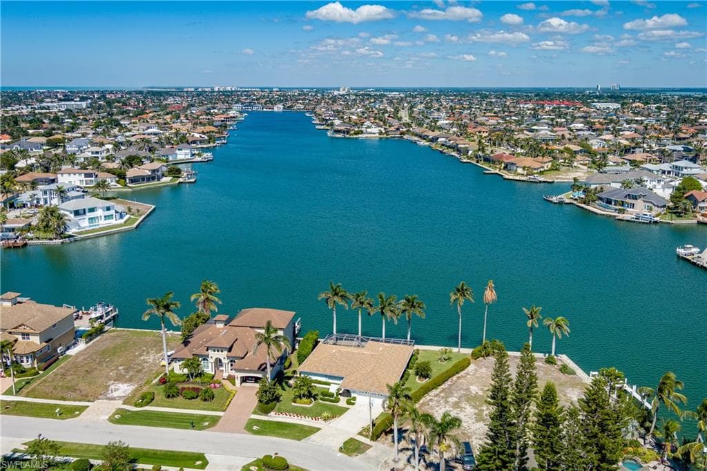 1064 Fieldstone Dr, Marco Island, FL 34145-9