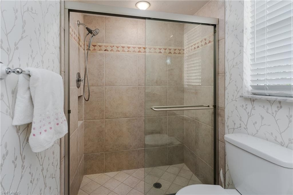 1064 Fieldstone Dr, Marco Island, FL 34145-21