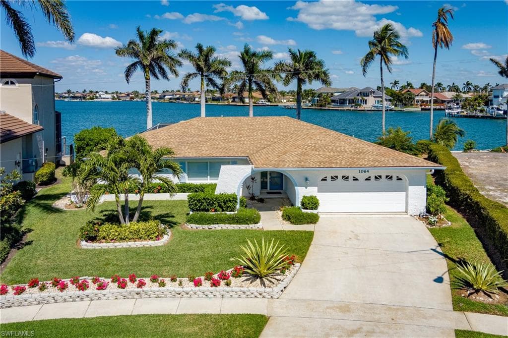 1064 Fieldstone Dr, Marco Island, FL 34145-2