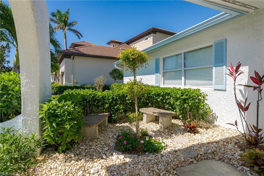 1064 Fieldstone Dr, Marco Island, FL 34145-41