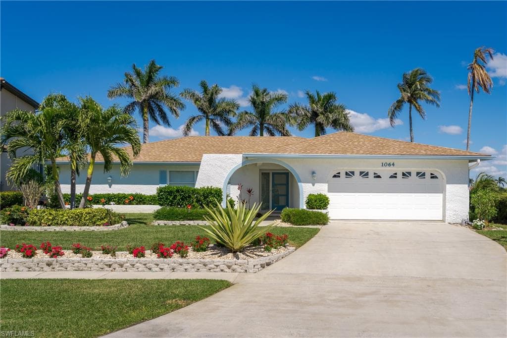 1064 Fieldstone Dr, Marco Island, FL 34145-44