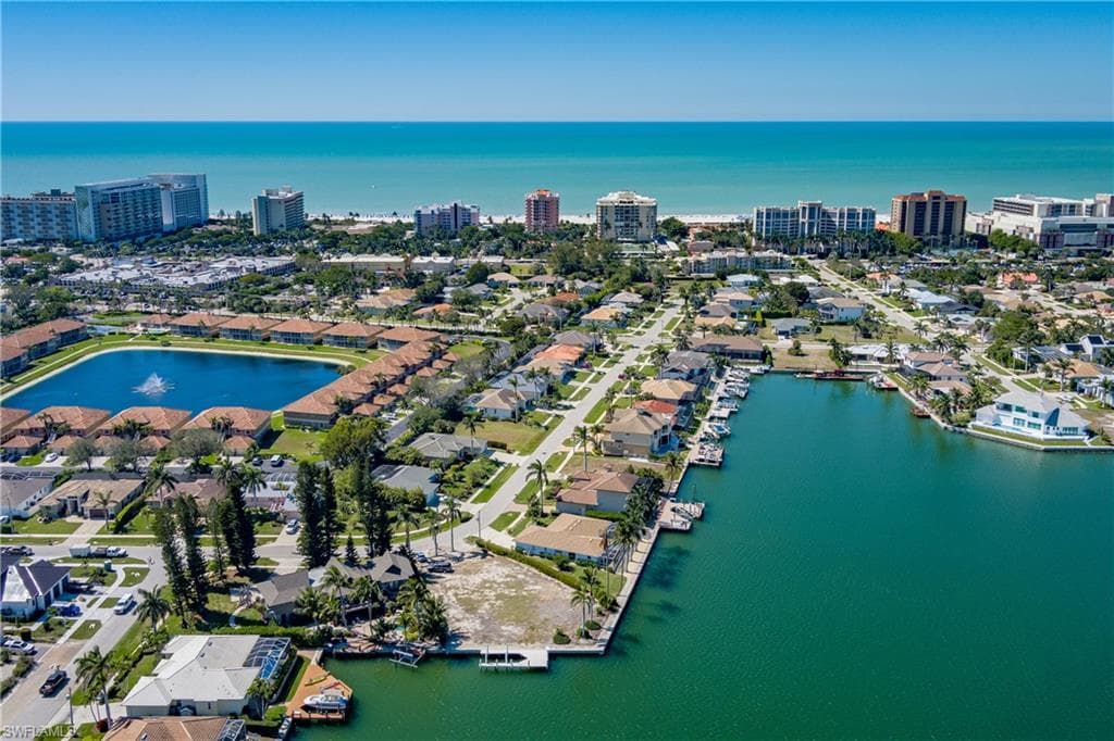 1064 Fieldstone Dr, Marco Island, FL 34145-7