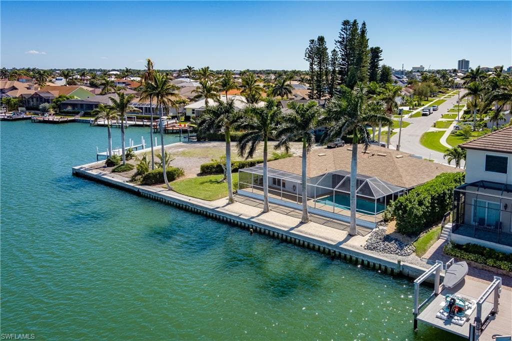 1064 Fieldstone Dr, Marco Island, FL 34145-8